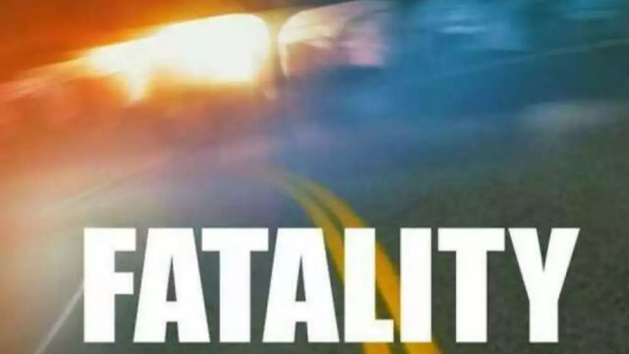 1 Dead, 3 Injured in Single-Vehicle Rollover Crash in Morgan County