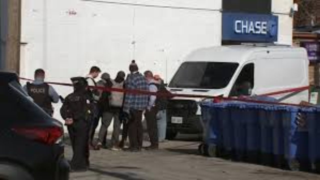 $10,000 Reward Offered in Chicago Brinks Armored Truck Robbery, Driver Shooting