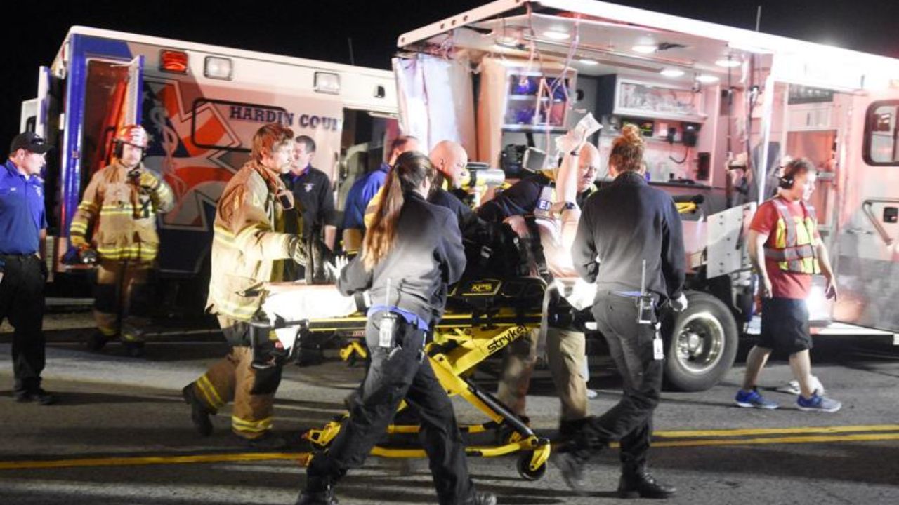 Head-On Crash Involving Ambulance Sends Four to Hospitals in Hardin County Early Tuesday