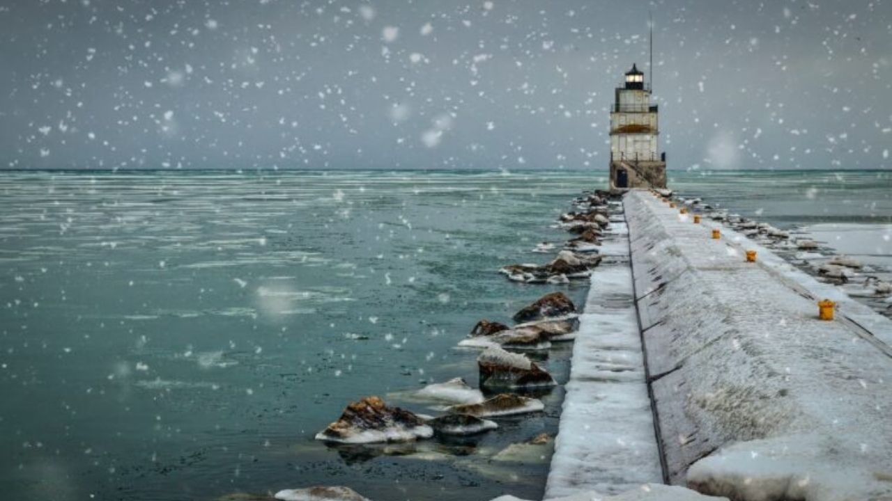 Lake Effect Snow Brings Hazardous Early-Morning Travel to Vilas County