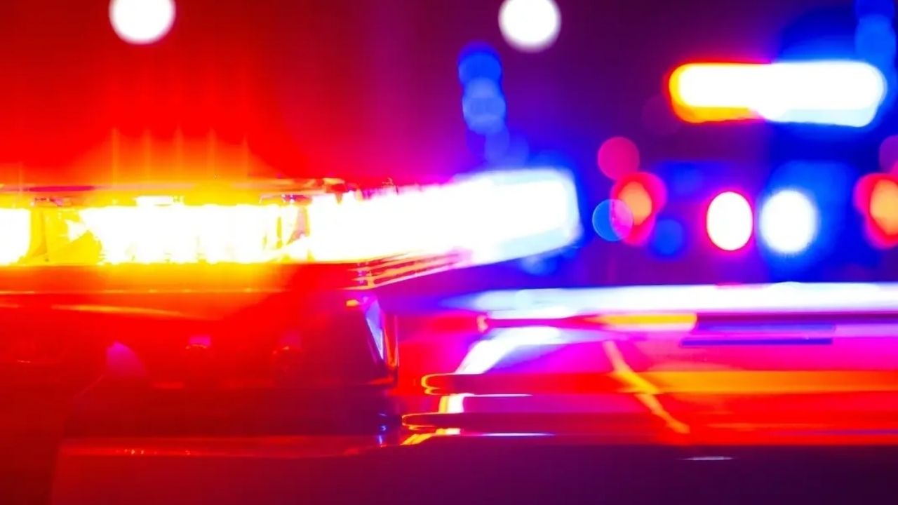 Speonk Morning Robbery Leaves Woman Injured After Purse Snatched on Residential Street
