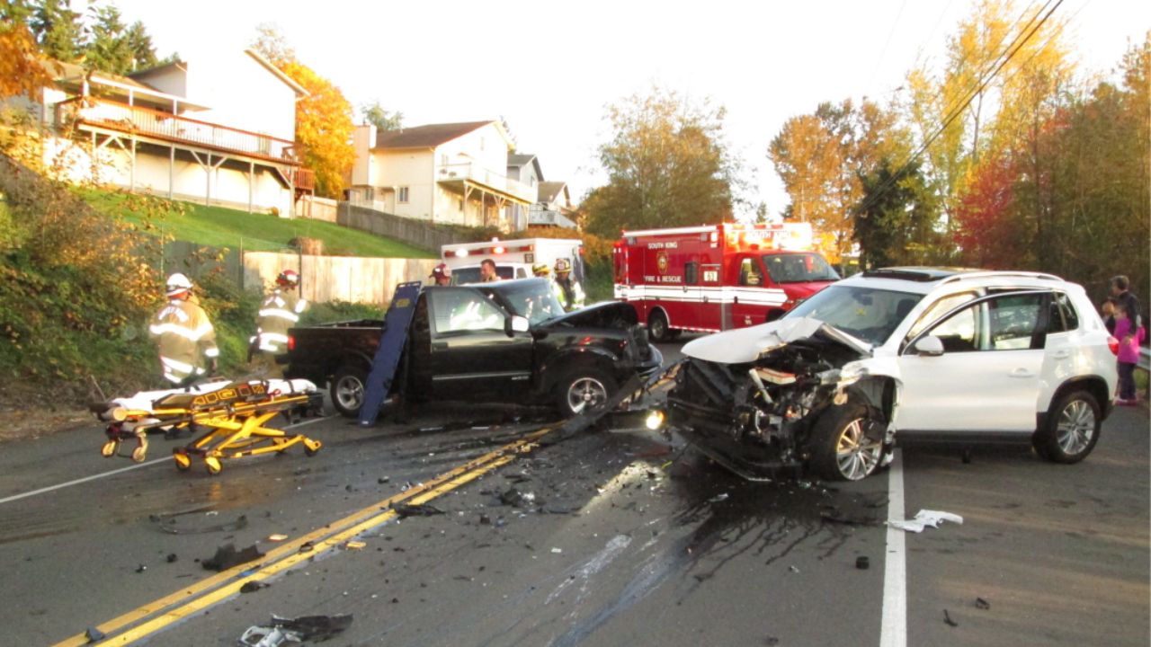 20-Year-Old Killed in SR16 Rollover Crash in Tacoma After Jeep Hits Barrier, WSP Investigating Possible DUI