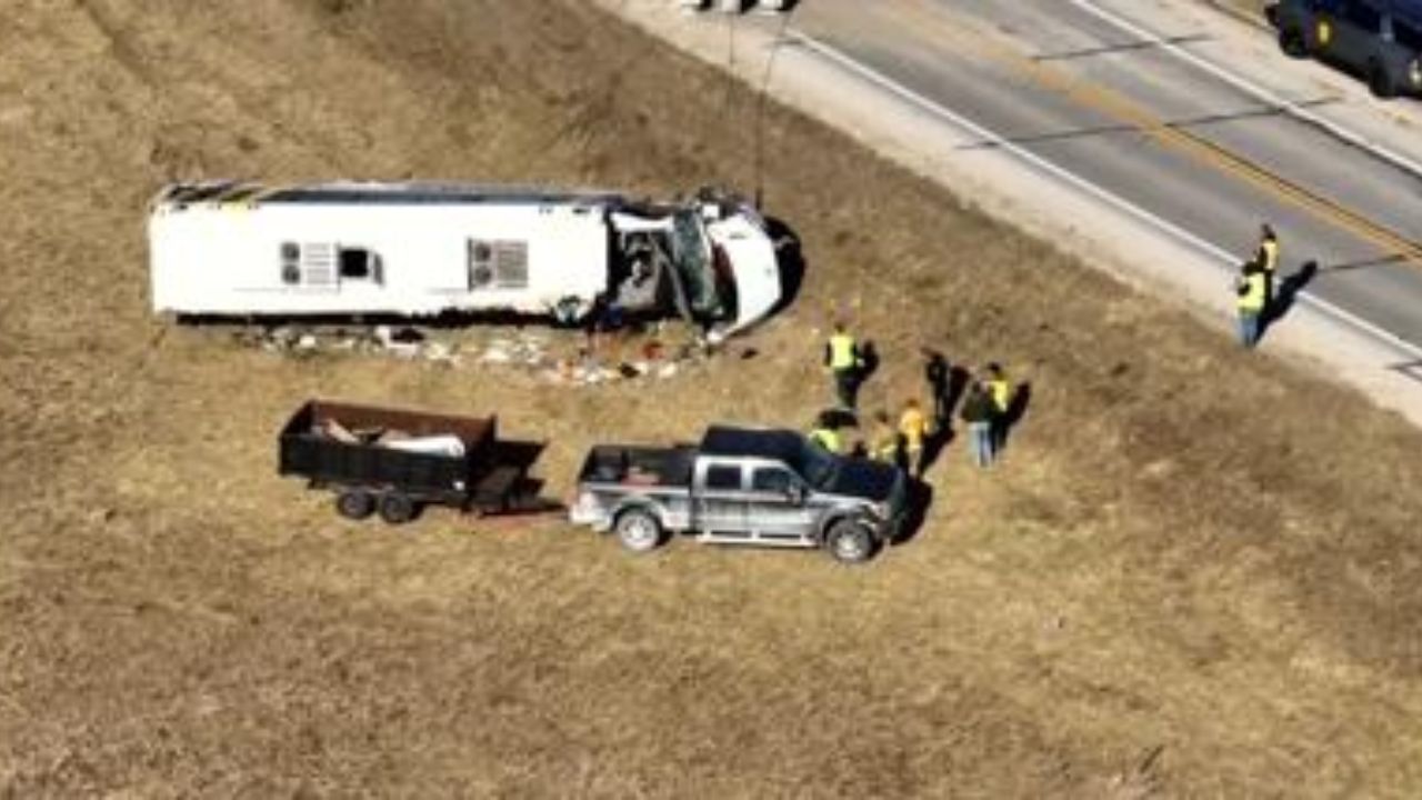 Iowa Lakes Community College Baseball Team Bus Crash Leaves One Dead, Dozens Injured Near Twin Lakes