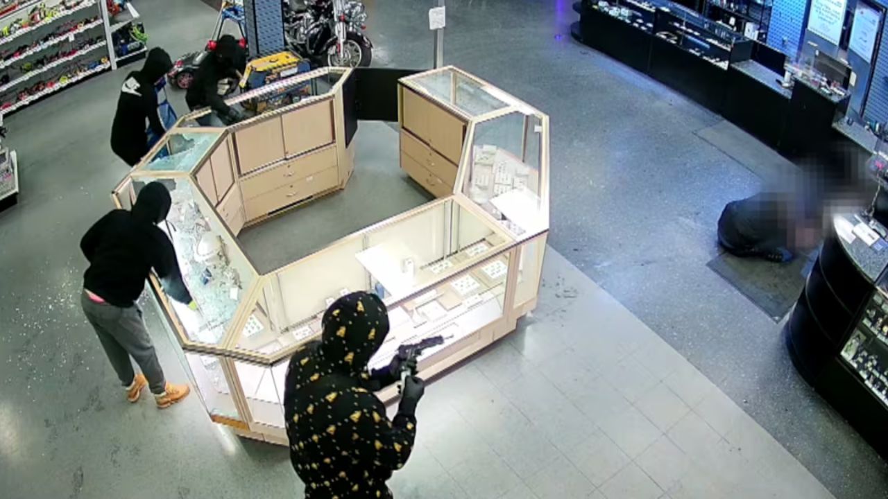 Opp, Alabama Man Charged in DeFuniak Springs Pawn Shop Armed Robbery Investigation