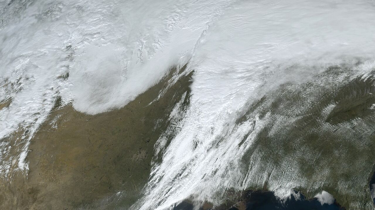 Historic February Heat Streak to End as Strong Cold Front Brings Severe Storm Risk