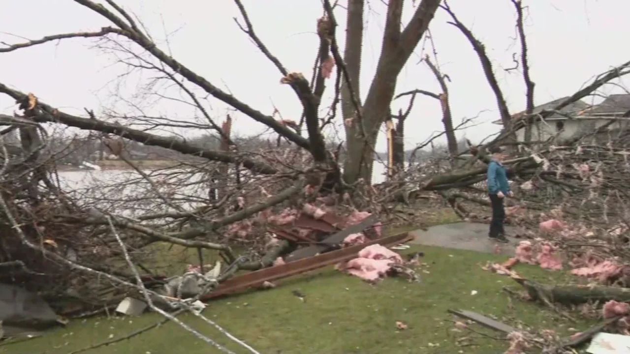 Illinois Weather Alert Tornado Risk and Damaging Storms Possible South of Chicago Sunday