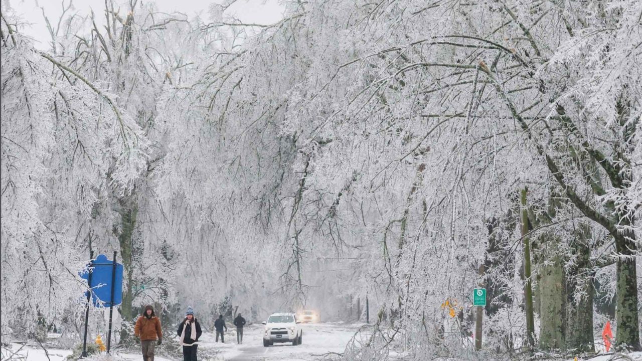 Mississippi Storms Leave 1 Dead in Lawrence County, Tens of Thousands Without Power; Freeze and Possible Snow Ahead