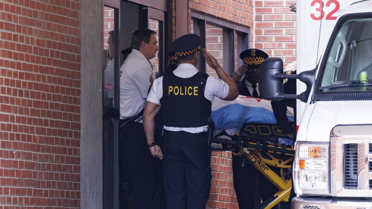 Chicago Officer Killed, Another Critically Wounded in 'Senseless' Hospital Shooting; Suspect Captured After Manhunt