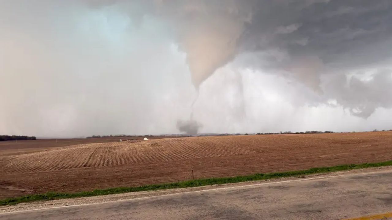 Multi-Day Severe Weather Outbreak Targets South Tornadoes, Giant Hail, and 'Level 3' Risk Through Monday