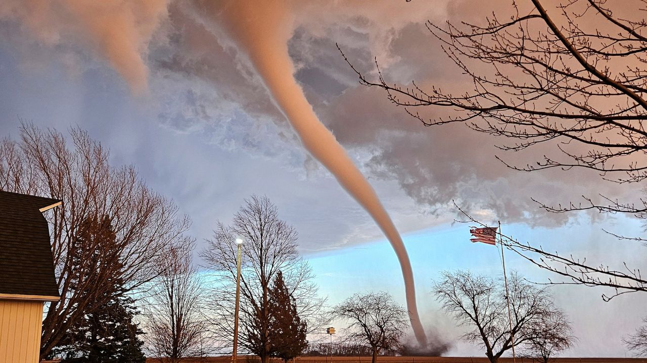 Tornado Watch Jim Cantore Warns 9 States as Severe Storms Threaten Midwest and Plains
