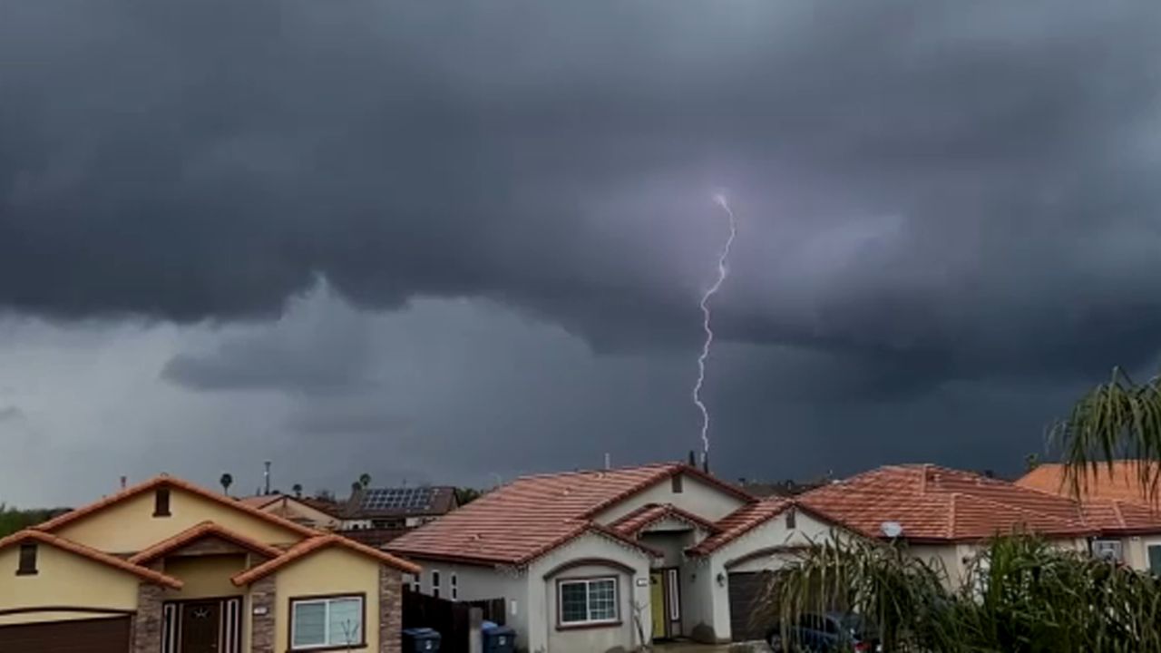 Weekend Storm System Set to Bring Rain and Thunderstorm Risk to Southern California