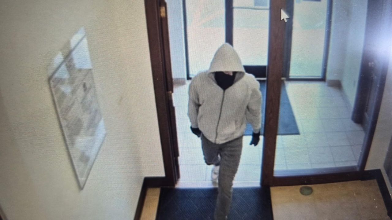Berea, Kentucky on Edge as Masked Gunman Kills Two in Bank Attack, Massive Manhunt Underway