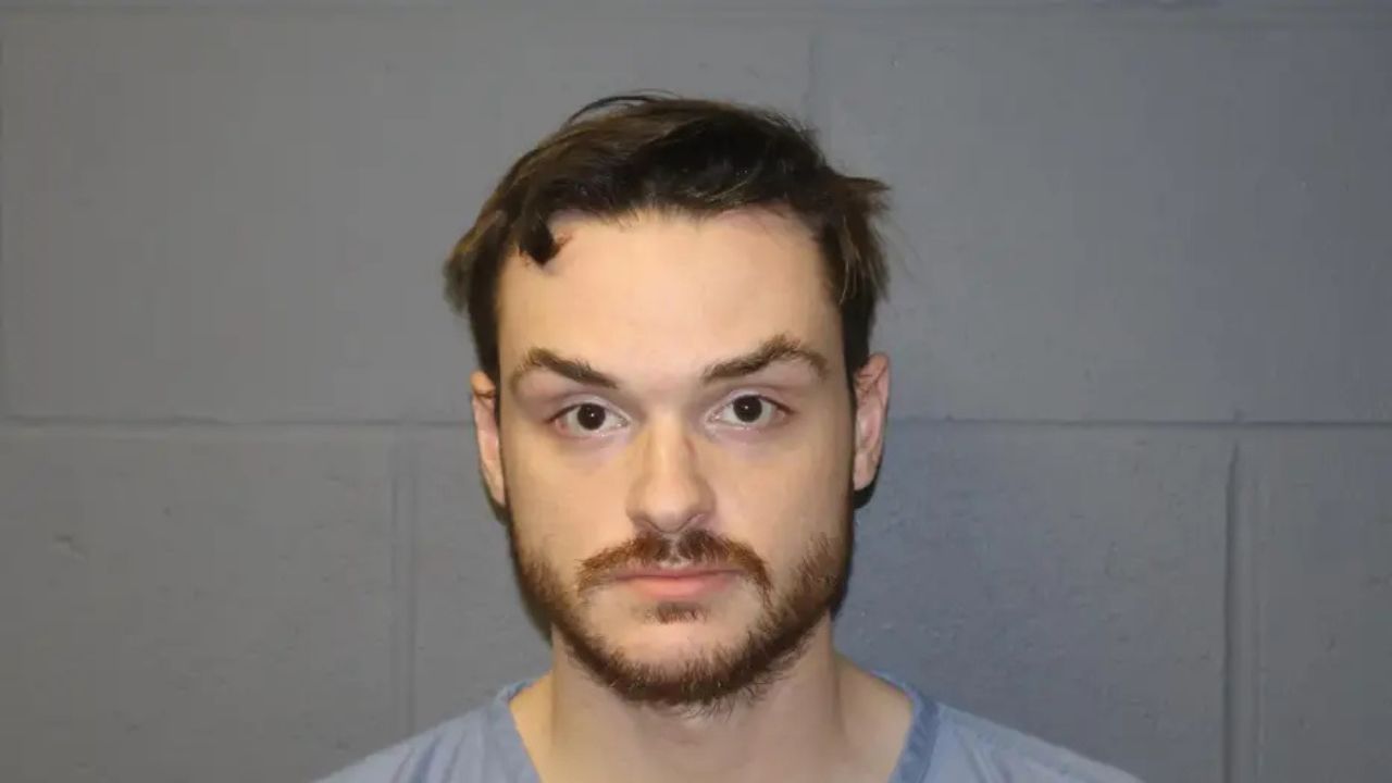 Hidden Camera Found: Texas Mall Worker Accused of Secretly Recording Women in Changing Room