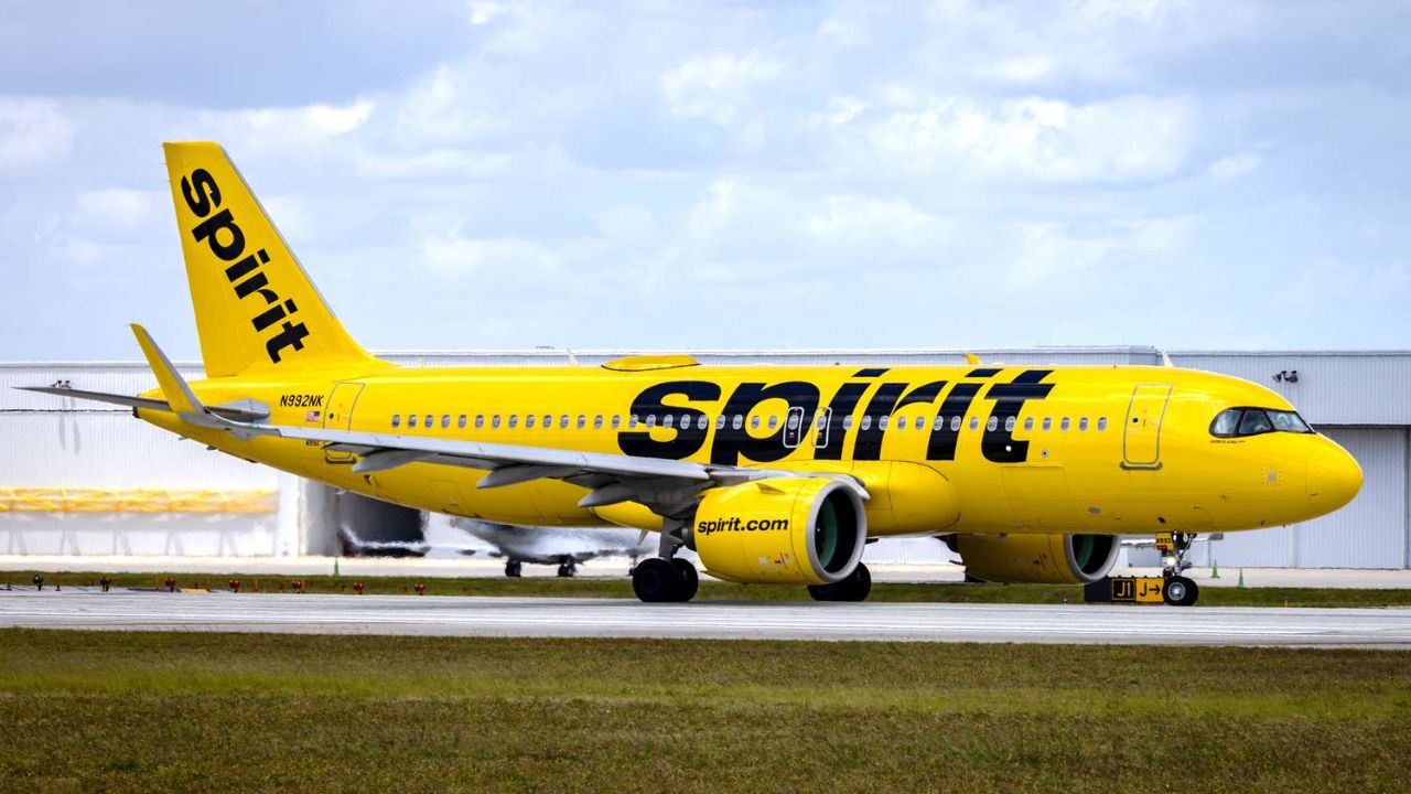 Houston Family Sues Airline After Elderly Passenger Found Dead Near Airport