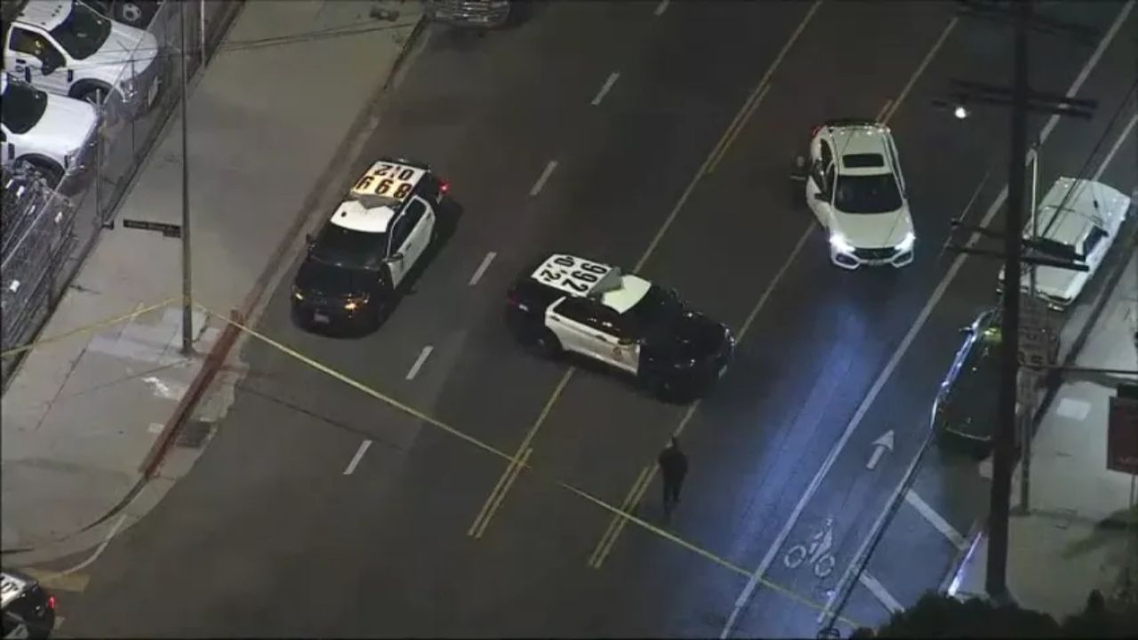 Man Killed In Deadly Hammer Attack In East Hollywood; Suspect At Large