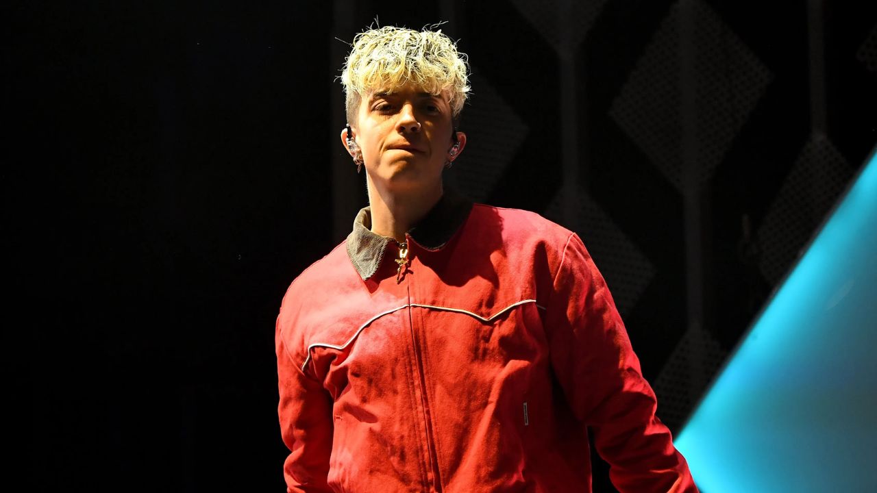 Social Media Star, Her Dad and Ex-Boyfriend Charged in Alleged Plot to Kill Former Boy Band Member