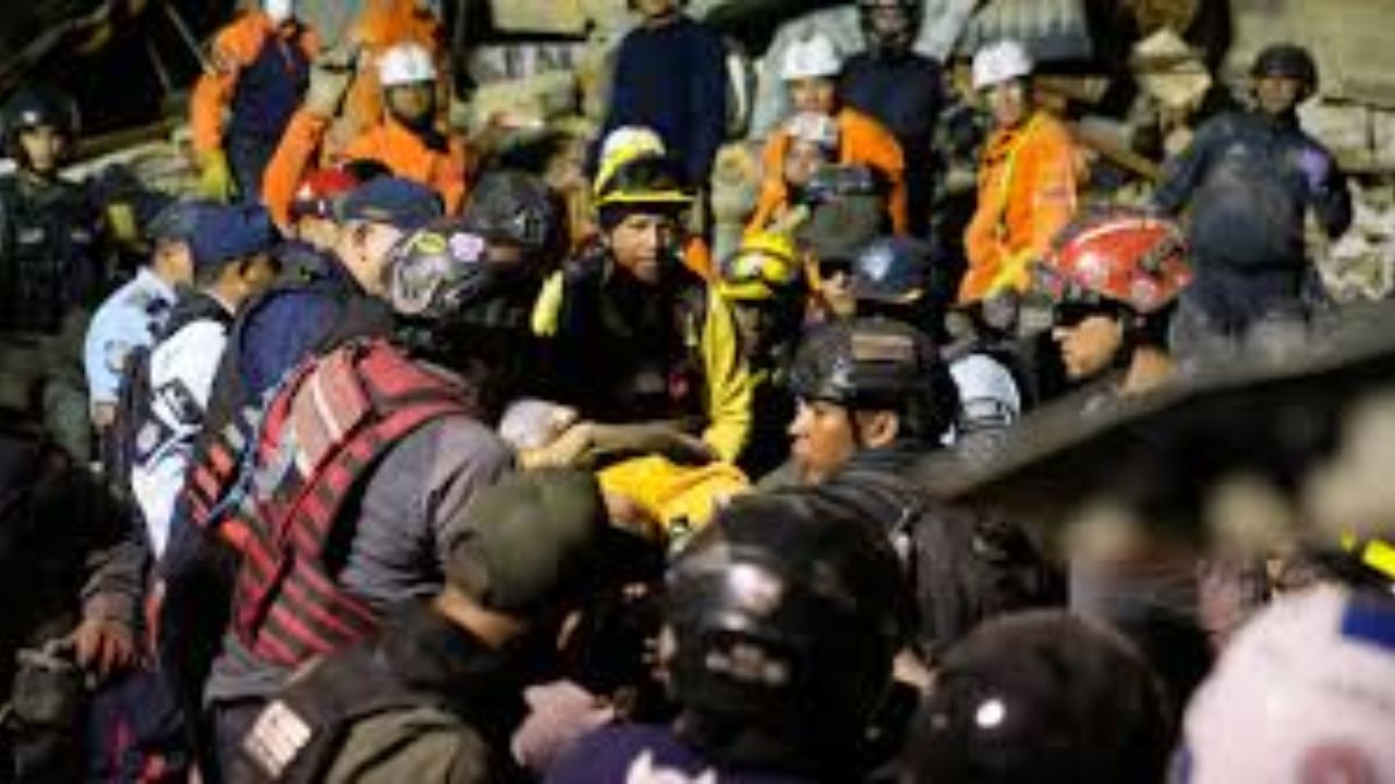 LA’s Venezuelan Community Awaits News After Devastating Earthquakes