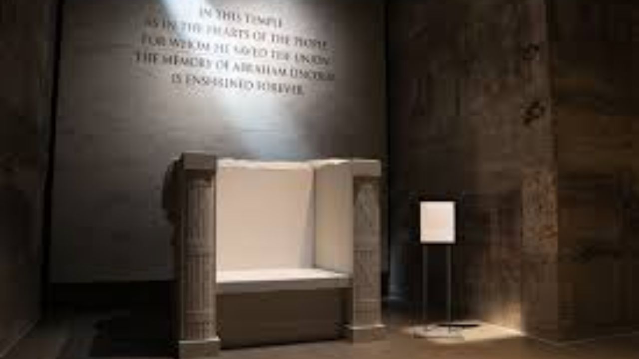 Lincoln Memorial Undercroft Opens To Public After 100 Years