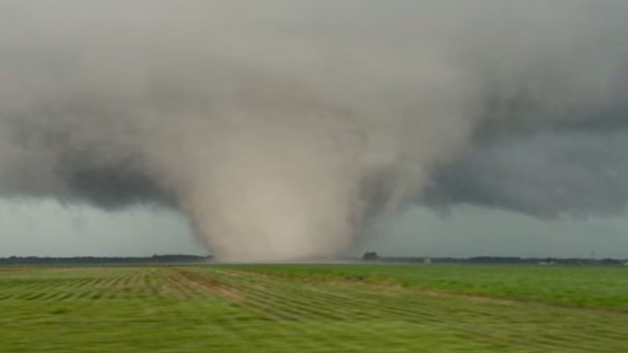 Morning Storms Push Severe Tornado Threat South Of Chicago