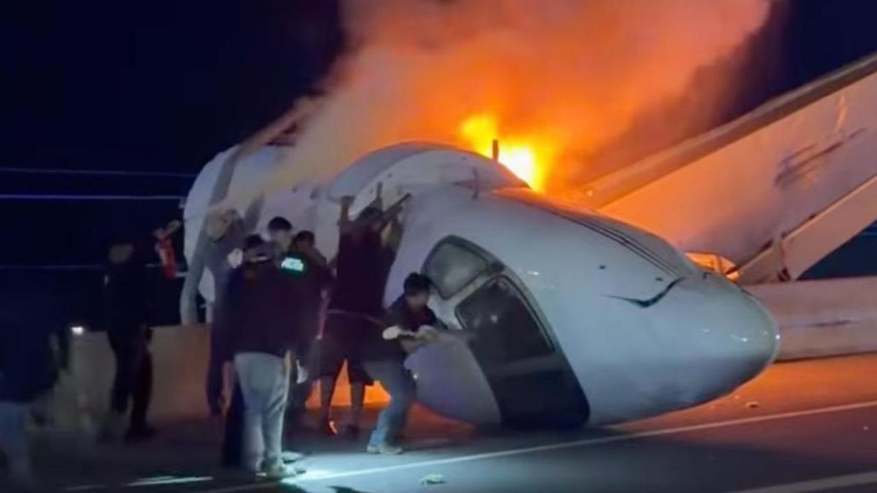 One Dead After Business Jet Crashes On Laredo Highway