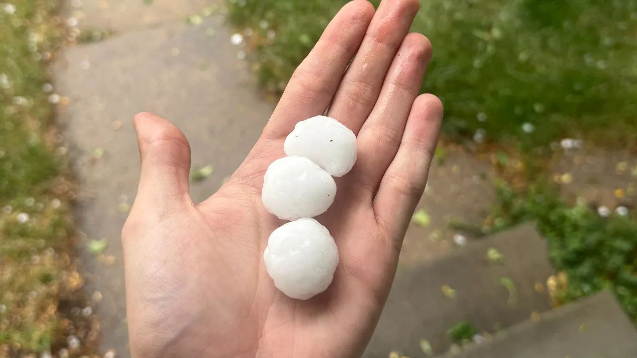 Severe Aurora Hailstorm Blankets Neighborhoods In Ice