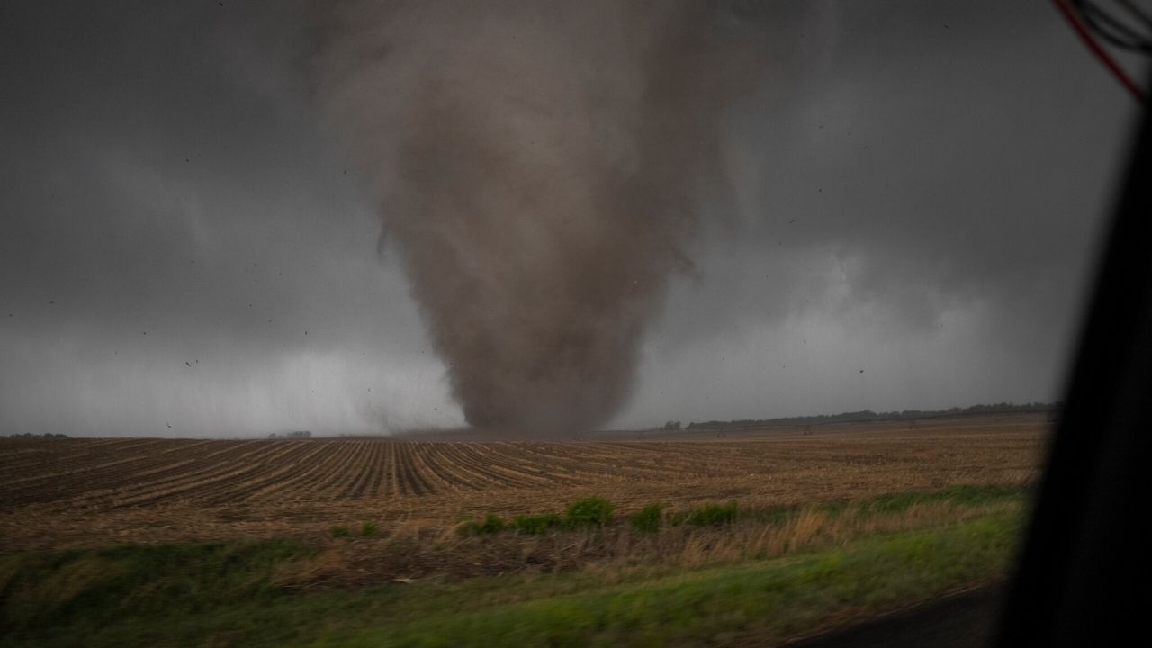 Severe Storms Threaten Midwest Cities With Tornadoes And High Winds