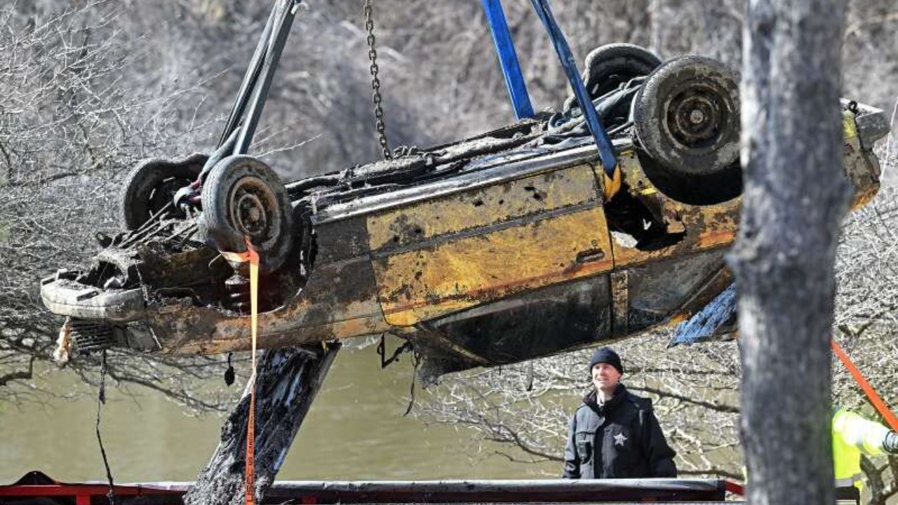 Woman’s Body Pulled From Fox River In Elgin